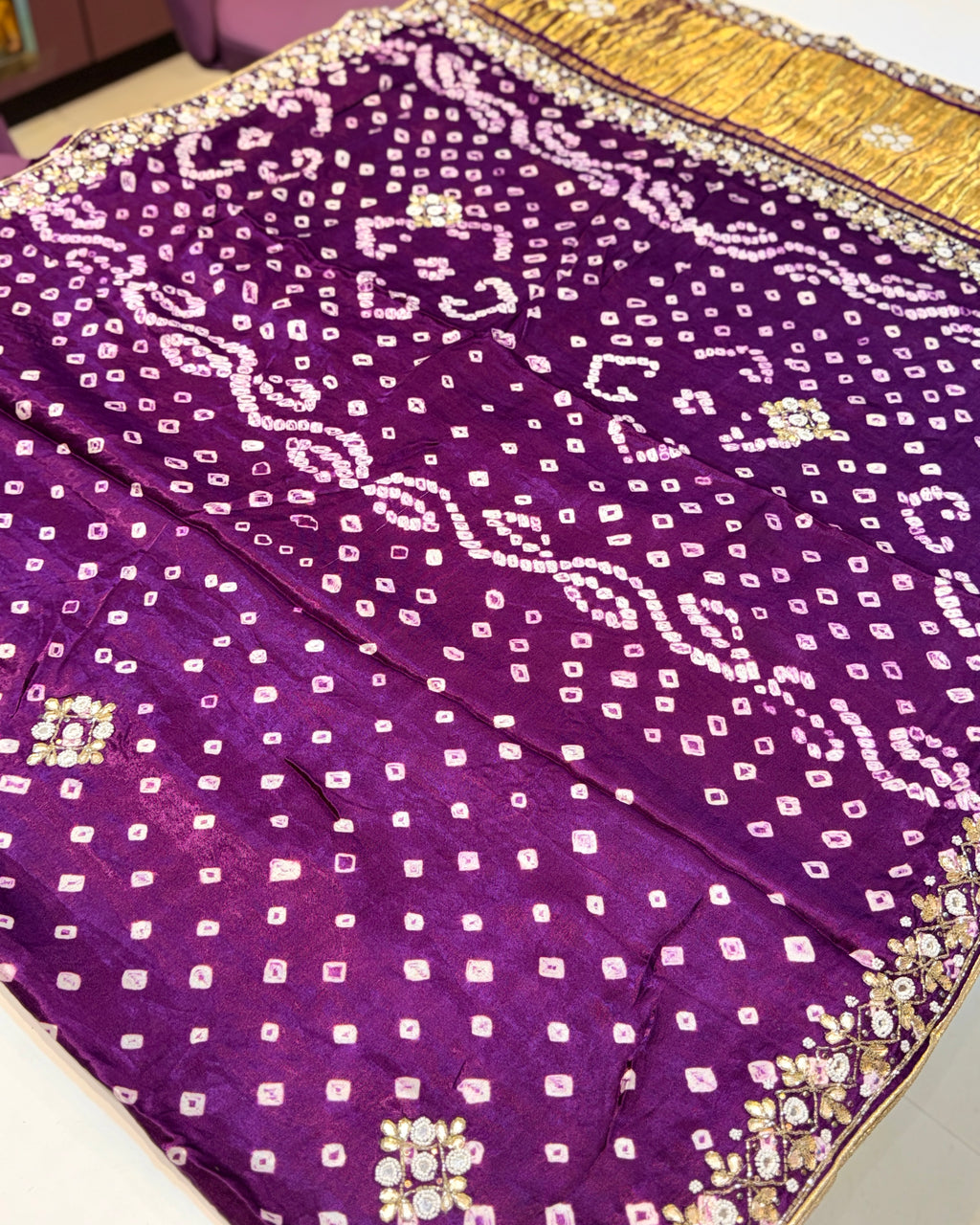 Bandhani Saree With Handwork