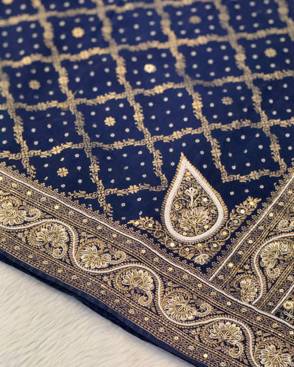 Bandhani Saree With Handwork